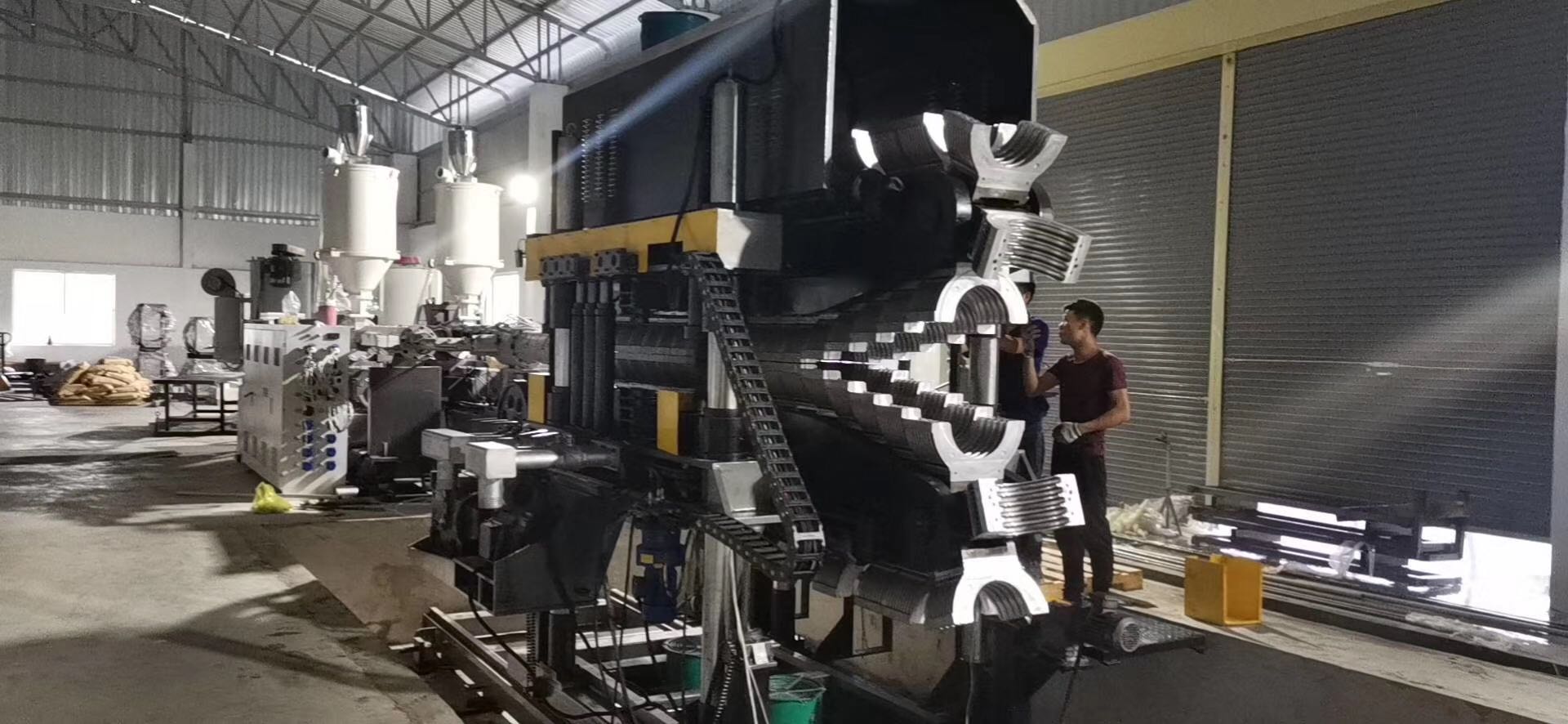 ماشین ساخت لوله راه راه دیواری PVC 40000 دلار - 90000 دلار